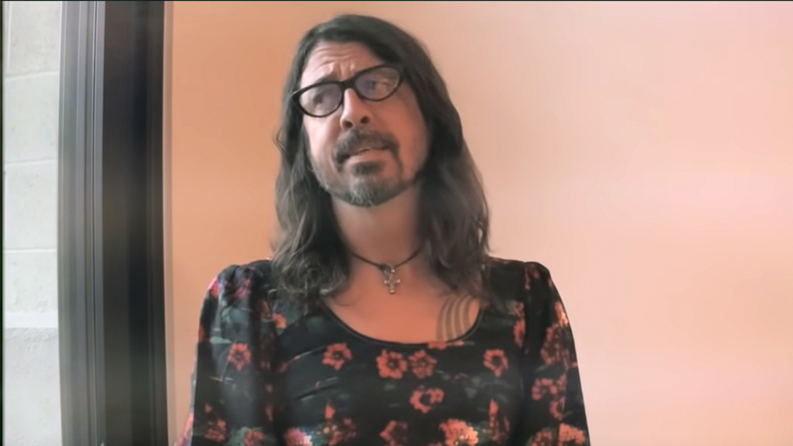 Dave Grohl And Greg Kurstin Cover Lisa Loeb For The First Night Of