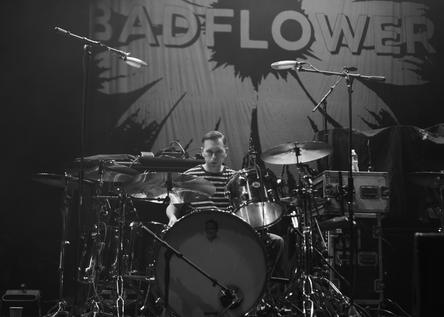 Anthony Sonetti of Badflower Performing at the TD Garden. Photo by Emma Egan